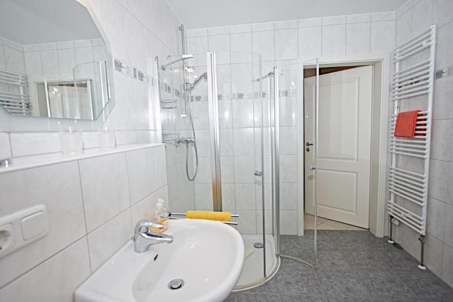 Steinmarner Stadtvilla, App 8 *